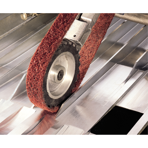 Courroies de traitement des surfaces Scotch-Brite Infinity Industrial Services Inc.