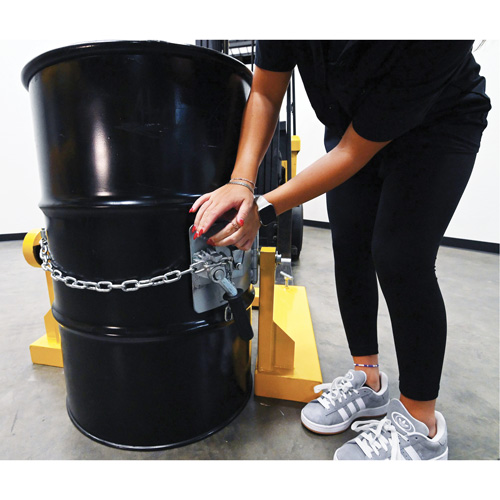 Porte-baril pour chariot &agrave; fourche, Pour 55 gal. US (45,8 gal imp&eacute;rial) Infinity Industrial Services Inc.