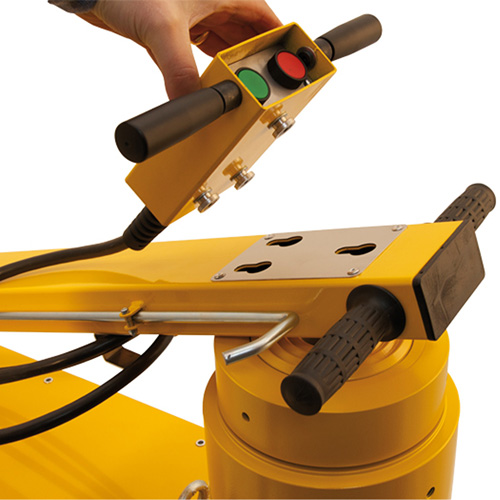 Mammut Jack, 110 Ton(s), Air Hydraulic Infinity Industrial Services Inc.