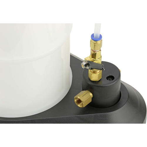 Extracteur de liquide PneumatiVac Infinity Industrial Services Inc.