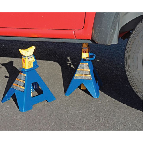 Chandelles, Poign&eacute;e/rochet verrouillable, Capacit&eacute; de 6 tonnes, 25-1/4" h Infinity Industrial Services Inc.