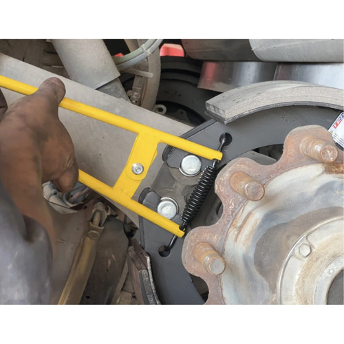 Outil pour ressorts de frein de camion et de remorque Infinity Industrial Services Inc.