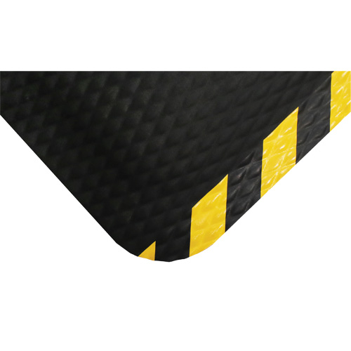 Hog Heaven Mat, Diamond, 4-4/5' x 8' x 7/8", Black/Yellow, Nitrile Infinity Industrial Services Inc.