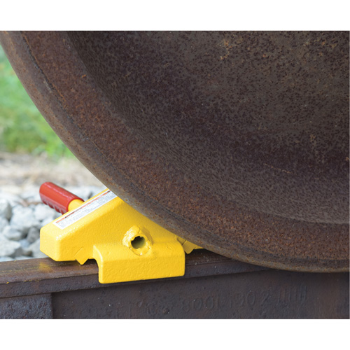 Flag Rail Chock Infinity Industrial Services Inc.