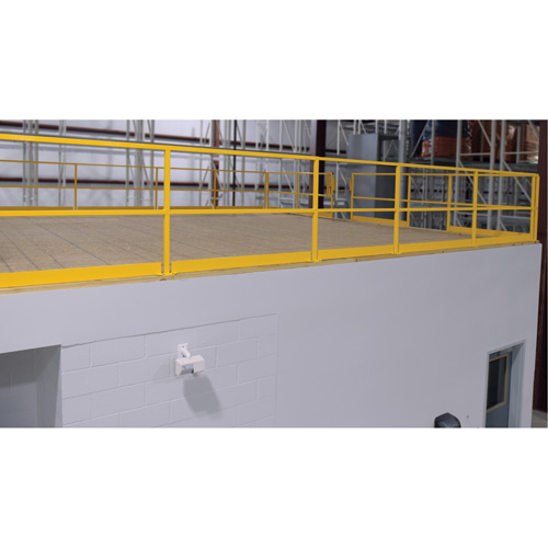 Barri&egrave;re de s&eacute;curit&eacute; pour mezzanine, 68-1/2" lo x 42" ha, 80-1/16" &eacute;lev&eacute;e, Jaune Infinity Industrial Services Inc.