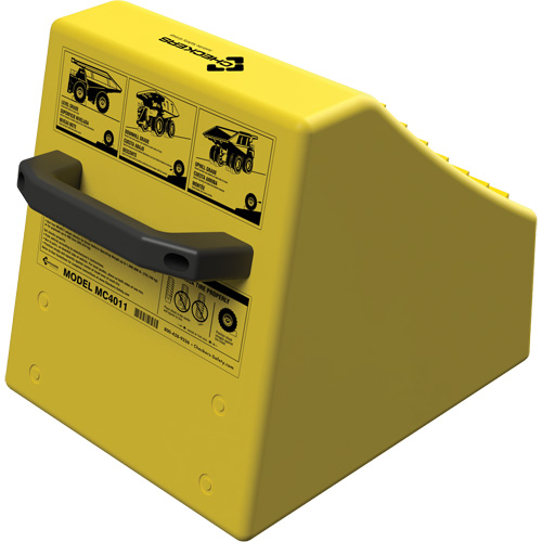 Cale de roue ultra-robuste pour l'exploitation mini&egrave;re Checkers Safety sans support, PEHD, Jaune, 14-1/2" la x 17-1/2" p x 16" h Infinity Industrial Services Inc.