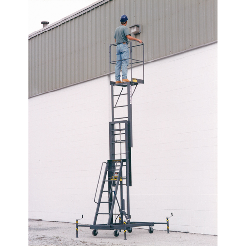 &eacute;l&eacute;vateur d'entretien Ballylift Infinity Industrial Services Inc.