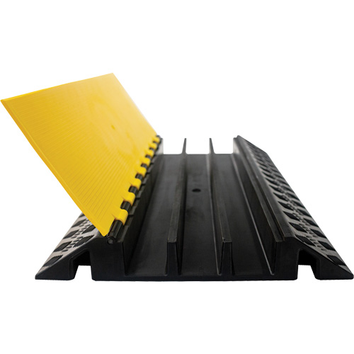 Protecteur de c&acirc;ble droit robuste Powerhouse, 3 canaux, 36" lo x 19,75" la x 3" h Infinity Industrial Services Inc.