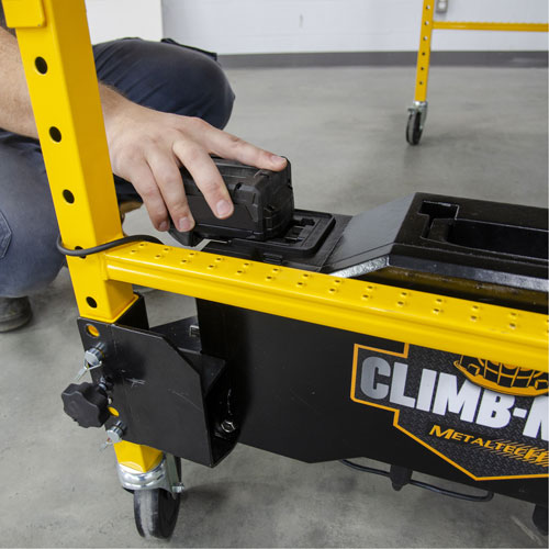 Syst&egrave;me de motorisation pour &eacute;chafaudage Climb-N-Go Infinity Industrial Services Inc.
