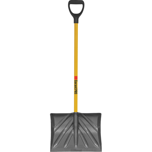 Pelle &agrave; grattoir Pro, Lame Polypropyl&egrave;ne, Largueur 18", Manche Prise en D Infinity Industrial Services Inc.