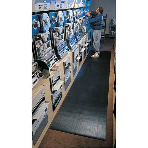 Standard Mat No.381, Ergonomic, 3' x 105' x 1/8", Black Infinity Industrial Services Inc.
