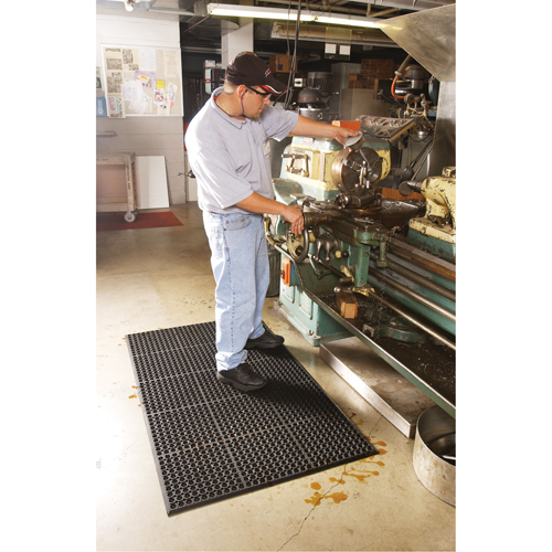 Tapis WorkSafe l&eacute;ger No 478 RLC, &agrave; fentes, 3' x 10' x 1/2", Gris, Caoutchouc Infinity Industrial Services Inc.