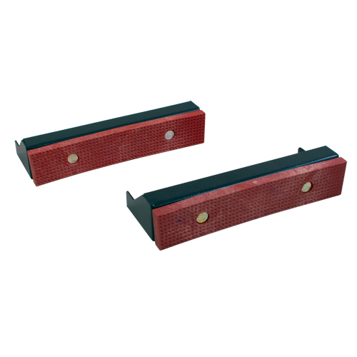 M&acirc;choires avec rev&ecirc;tements en fibre pour &eacute;tau Infinity Industrial Services Inc.