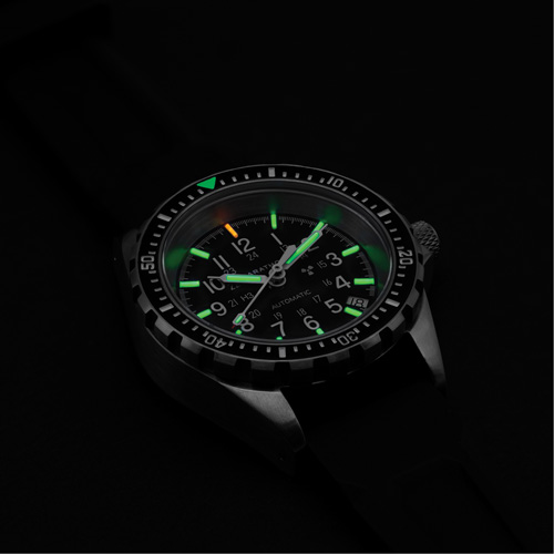 Tr&egrave;s grande montre chronographe automatique pour plongeur/pilote d'avion, Num&eacute;rique, &agrave; piles, 46 mm, Noir Infinity Industrial Services Inc.