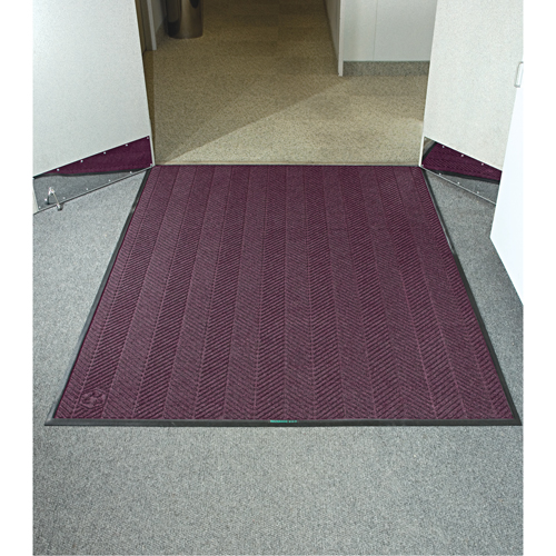 Waterhog&reg; Eco Elite Matting, Wiper/Scraper, 4' x 6' x 3/8", Maroon Infinity Industrial Services Inc.