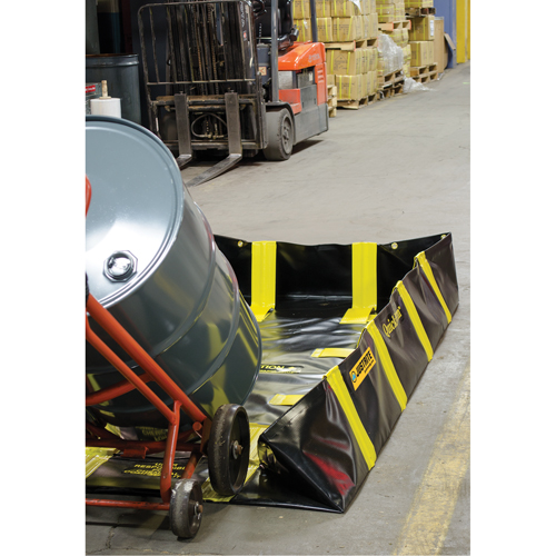 Bermes de confinement avec supports int&eacute;rieurs de parois QuickBerm , Capacit&eacute; 235 gal. US, 4' la x 8' lo x 12" h, Support &agrave; encliqueter Infinity Industrial Services Inc.