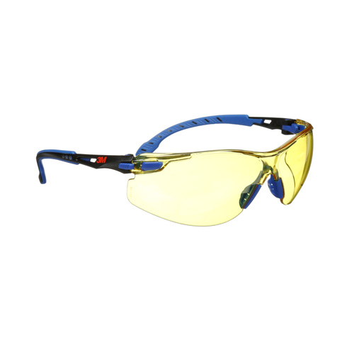 Lunettes de s&eacute;curit&eacute; Solus avec lentilles Scotchgard, Lentille Ambr&eacute;e, Antibu&eacute;e, R&eacute;pond ou surpasse la norme CSA Z94.3 Infinity Industrial Services Inc.