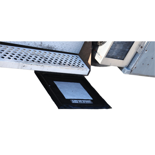 Drip Defender Spill Collection Pad, Oil Only, 15" x 13", 0.2 gal. Absorbancy Infinity Industrial Services Inc.