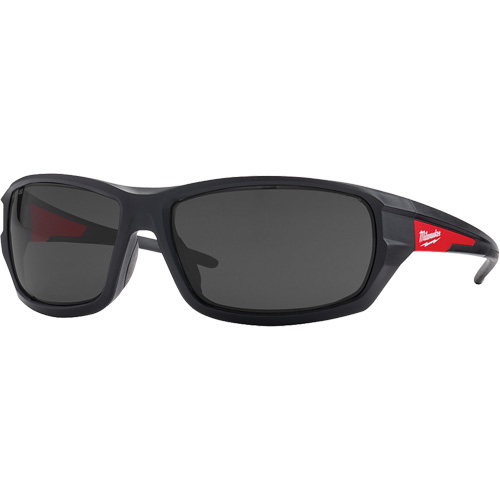 Lunettes de s&eacute;curit&eacute; performantes, Lentille Fum&eacute;e, Antibu&eacute;e/Anti-&eacute;gratignures, ANSI Z87+/R&eacute;pond ou surpasse la norme CSA Z94.3 Infinity Industrial Services Inc.
