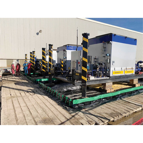 Ultimate Copolymer 2000 Ultra-Containment Berm&reg;, 748 US gal. Capacity, 10' W x 10' L x 12" H, Hinge Bracket Infinity Industrial Services Inc.