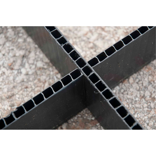 Ultra-Spill Pallet flexible, 4 barils, Capacit&eacute; de d&eacute;versement 66 gal. US, 48" x 48" x 7" Infinity Industrial Services Inc.