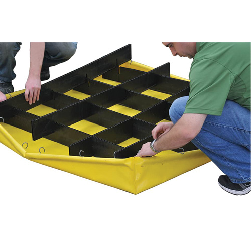 Ultra-Spill Pallet flexible, 4 barils, Capacit&eacute; de d&eacute;versement 66 gal. US, 48" x 48" x 7" Infinity Industrial Services Inc.