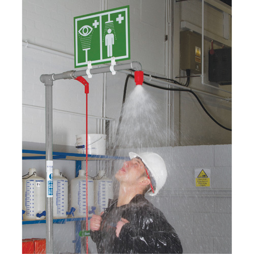 Douche combin&eacute;e avec cuvette ferm&eacute;e en ABS et entr&eacute;e sup&eacute;rieure, Socle Infinity Industrial Services Inc.