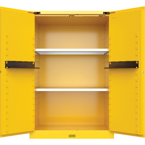 Armoire de s&eacute;curit&eacute; pour produits inflammables Utili-Guard+, 90 gal., 2 Porte(s), 43" La x 65" h x 37" p Infinity Industrial Services Inc.
