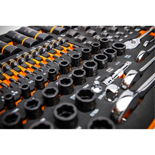 Jeu d'outils pour m&eacute;canicien Bolt Biter dans un plateau de rangement en mousse 97 mcx Infinity Industrial Services Inc.