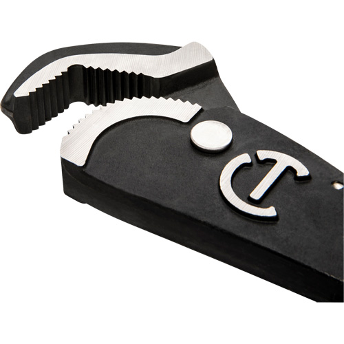 Self-Adjusting Dual Material Pipe Wrench, 1-1/2" Jaw Capacity, 12" Long, Black Oxide Finish, Cushion Handle Infinity Industrial Services Inc.