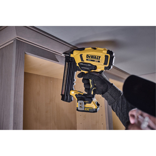XR&reg; Cordless 18Ga Brad Nailer, 20 V, Lithium-Ion Infinity Industrial Services Inc.