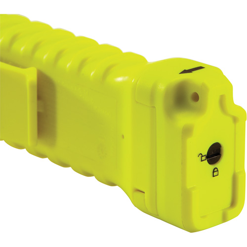 Lampe de poche &agrave; angle droit, DEL, 336 lumens, Piles AA Infinity Industrial Services Inc.