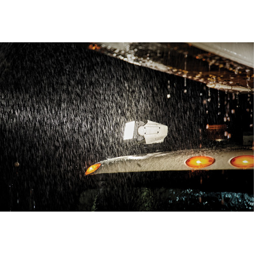 Projecteur orientable polyvalent &agrave; t&eacute;l&eacute;commande, DEL, 4250 lumens Infinity Industrial Services Inc.