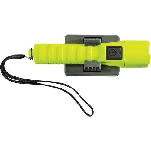 3335R Flashlight, LED, 246 Lumens, Rechargeable Batteries Infinity Industrial Services Inc.