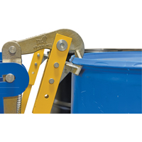 Manipulateur de barils Eagle Beak automatique, Pour 55 gal. US (45 gal. imp.) Infinity Industrial Services Inc.