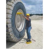 D&eacute;monte-talons hydraulique OTR Earthmover s&eacute;rie Pro Infinity Industrial Services Inc.