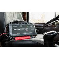 Survolteur pour batterie GB250+ Boost Max Infinity Industrial Services Inc.