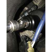 Douille pour filtre &agrave; carburant Cummins 6,7 L - 28 mm Infinity Industrial Services Inc.