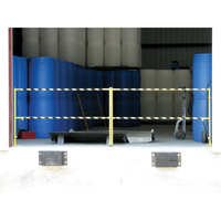 Safety Lift Gate, 10' L x 42-5/8" H, 159" Raised, Yellow Infinity Industrial Services Inc.