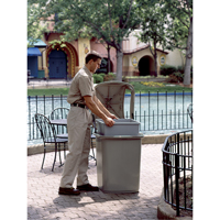 Contenants Untouchable, Poly&eacute;thyl&egrave;ne, 35 gal. US Infinity Industrial Services Inc.