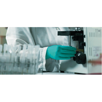 Gants jetables TouchNTuff, 7, Nitrile, 5 mils, Poudr&eacute;s, Vert Infinity Industrial Services Inc.