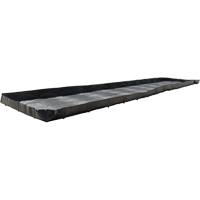 Berme pour r&eacute;servoir de fracturation, Capacit&eacute; 3740 gal. US, 50' la x 10' lo x 12" h, Support en L Infinity Industrial Services Inc.