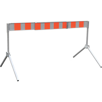 Barricade de rue, En A, 6' lo x 5-1/2" h, Orange/Blanc Infinity Industrial Services Inc.