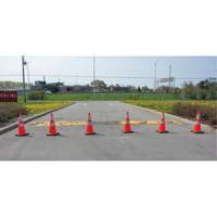 C&ocirc;ne de signalisation, 28", Orange, Bande(s) r&eacute;fl&eacute;chissante(s) 4" & 6" Infinity Industrial Services Inc.