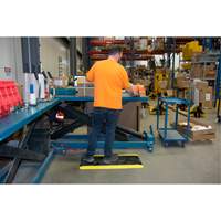 Anti-Fatigue Matting, Diamond, 1-2/3' x 3-1/4' x 3/4", Black/Yellow, Polyurethane Infinity Industrial Services Inc.