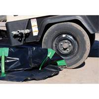 Ultra-Containment Berm&reg;, 179 US gal. Capacity, 4' W x 6' L x 12" H, Stake Wall Infinity Industrial Services Inc.