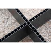 Ultra-Spill Pallet flexible, 4 barils, Capacit&eacute; de d&eacute;versement 66 gal. US, 48" x 48" x 7" Infinity Industrial Services Inc.