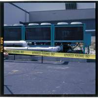 Ruban pour barricade, Anglais, 3" la x 200' lo, 3 mils, Noir sur jaune Infinity Industrial Services Inc.