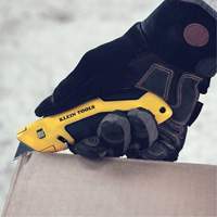 Self-Retracting Utility Knife, Steel, Cushion Handle Infinity Industrial Services Inc.