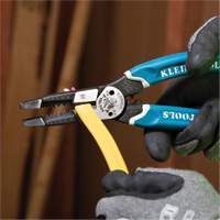 Outil polyvalent Klein-Kurve pour d&eacute;nuder, couper et sertir les fils, 8-1/4" lo, 8 - 20 AWG Infinity Industrial Services Inc.